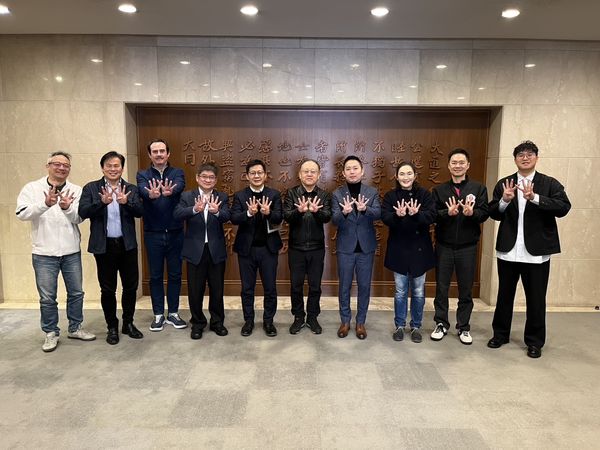 場上的多面